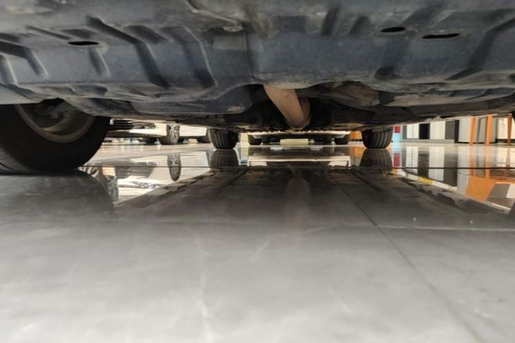 Used Toyota Camry 2015 2.0G Luxury Edition Chassis Front