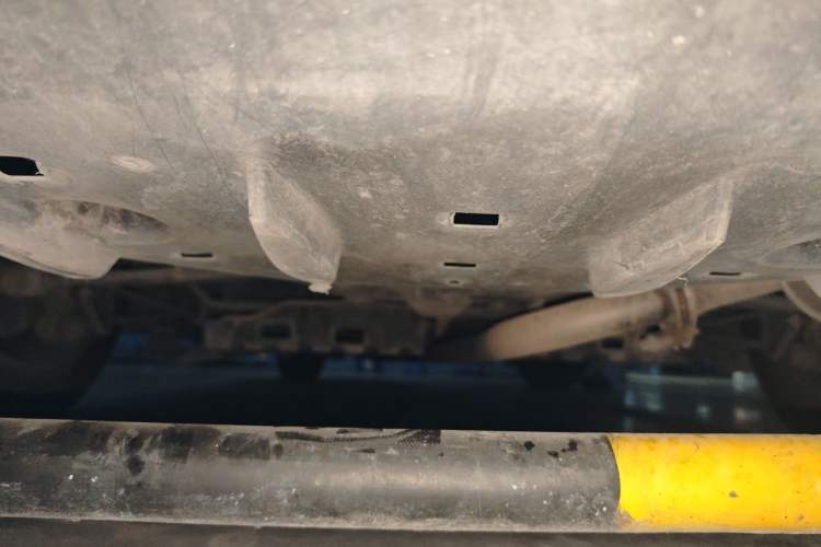 Used Toyota Camry 2015 2.0G Premier Edition Chassis Rear