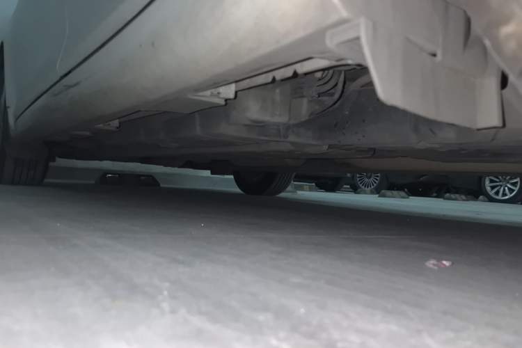 Used Toyota Camry 2015 2.0G Premier Edition Chassis Rear Left