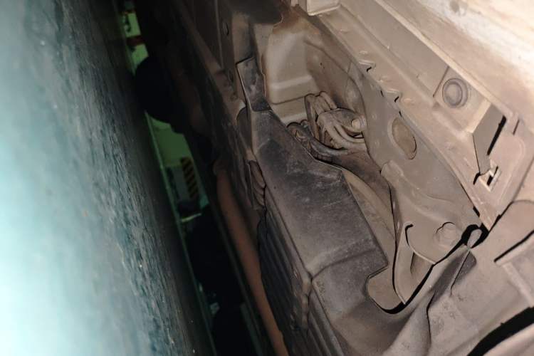 Used Toyota Camry 2015 2.0G Premier Edition Chassis Rear Left