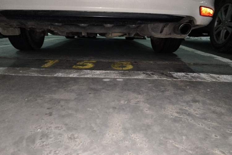 Used Toyota Camry 2015 2.0G Premier Edition Chassis Rear
