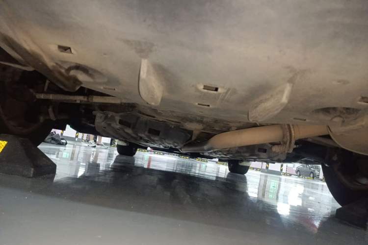 Used Toyota Camry 2015 2.0G Premier Edition Chassis Rear