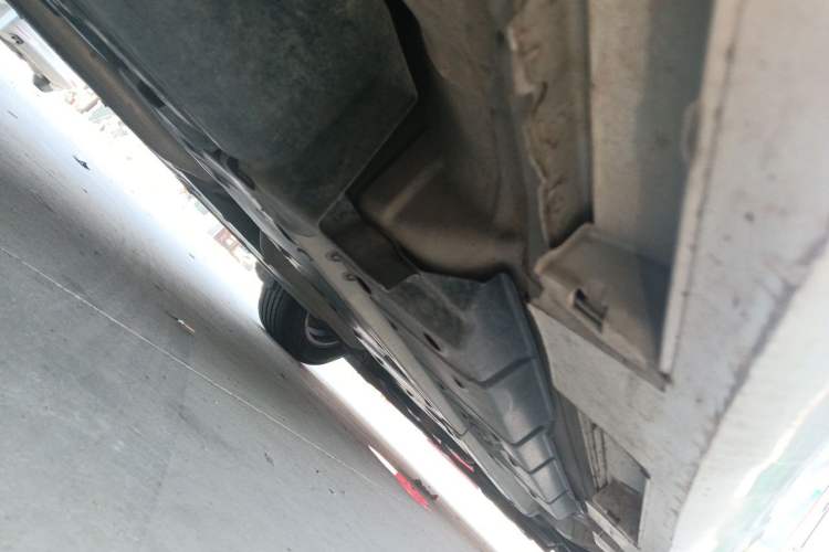 Used Toyota Camry 2015 2.0E Elite Edition Chassis Rear Right