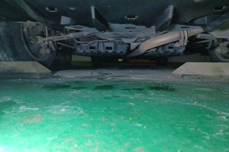 Used Toyota Camry 2015 Dual-Engine 2.5 HG Luxury Navigation Edition Chassis Rear