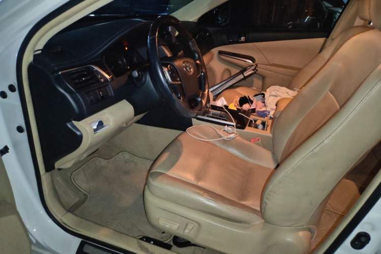 Used Toyota Camry 2015 2.0G Premier Edition Driver Seat
