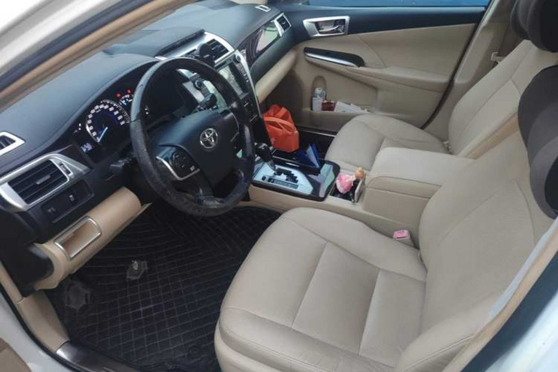Used Toyota Camry 2015 2.0G Premier Edition Driver Seat
