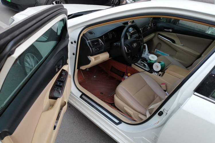Used Toyota Camry 2015 2.0E Elite Edition Driver Seat