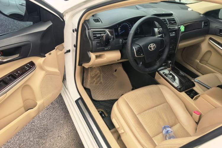 Used Toyota Camry 2015 2.0G Premier Edition Driver Seat