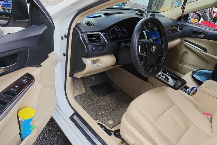 Used Toyota Camry 2015 2.0G Premier Edition Driver Seat