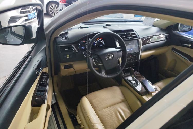 Used Toyota Camry 2015 2.0G Premier Edition Driver Seat