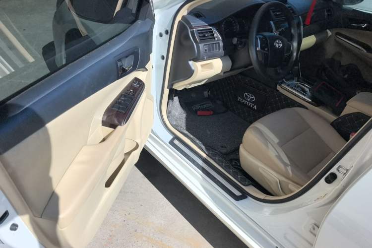 Used Toyota Camry 2015 2.0E Elite Edition Driver Seat
