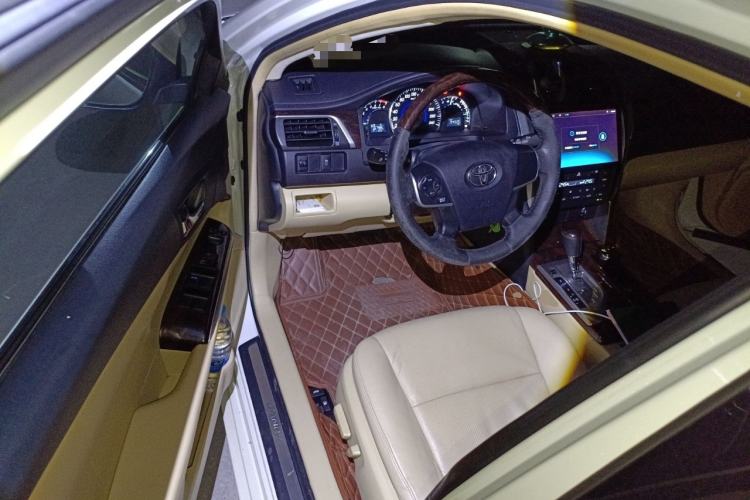 Used Toyota Camry 2015 2.0G Premier Edition Driver Seat