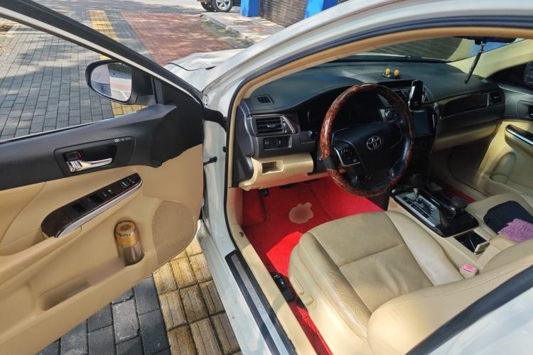 Used Toyota Camry 2015 2.0G Premier Edition Driver Seat