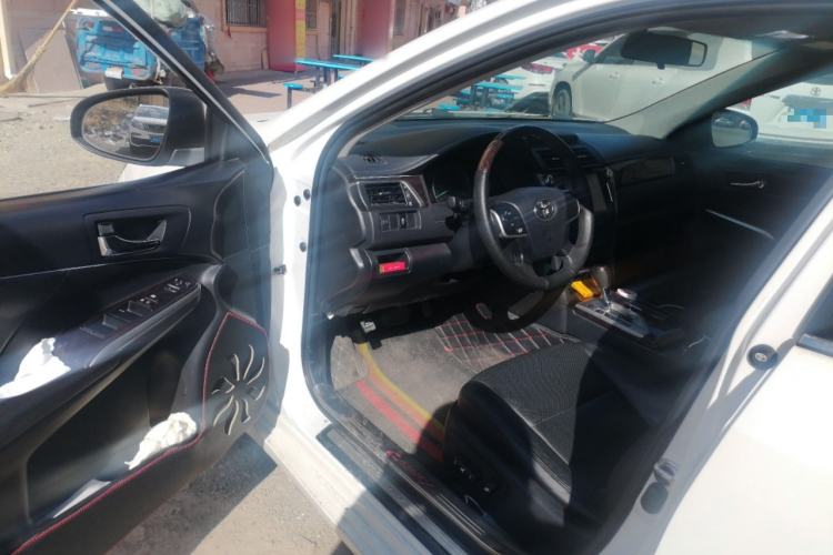 Used Toyota Camry 2015 2.0G Premier Edition Driver Seat