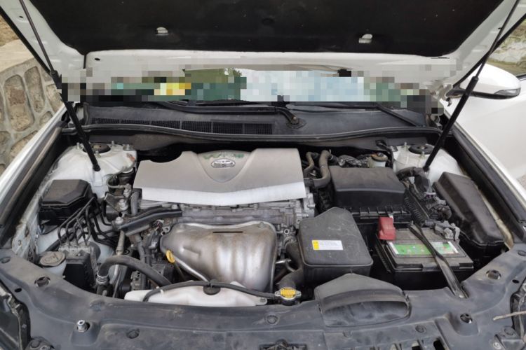 Used Toyota Camry 2015 2.0G Premier Edition Engine Bay