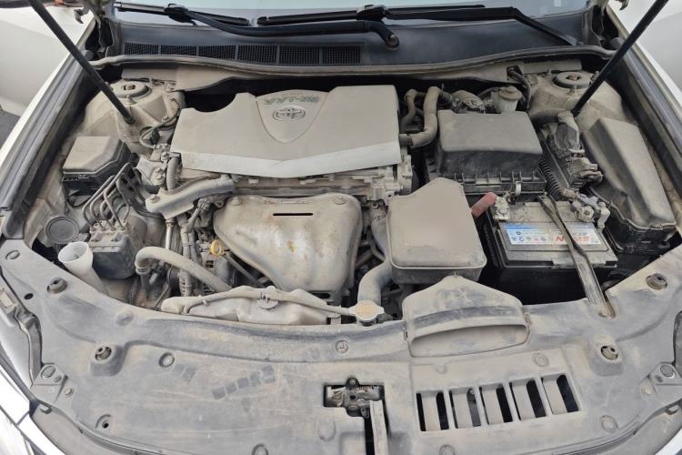 Used Toyota Camry 2015 2.0G Premier Edition Engine Bay