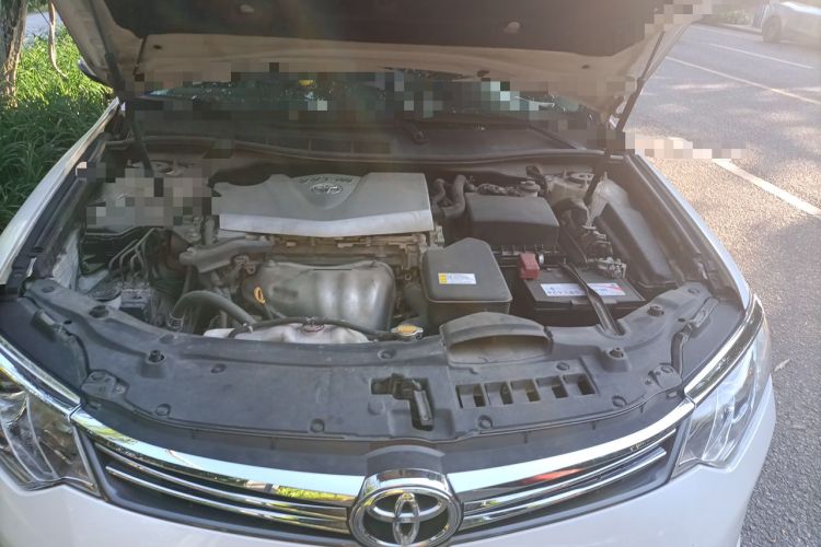 Used Toyota Camry 2015 2.0G Premier Edition Engine Bay