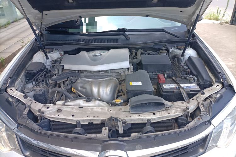 Used Toyota Camry 2015 2.0G Premier Edition Engine Bay