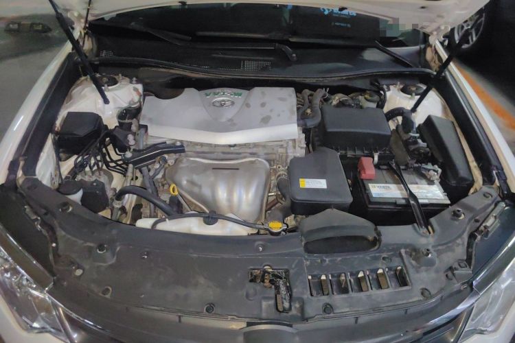 Used Toyota Camry 2015 2.0G Premier Edition Engine Bay
