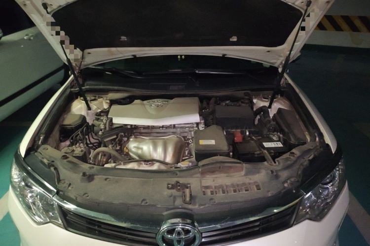 Used Toyota Camry 2015 2.0G Premier Edition Engine Bay