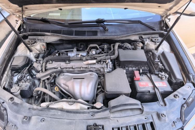Used Toyota Camry 2015 2.0G Premier Edition Engine Bay