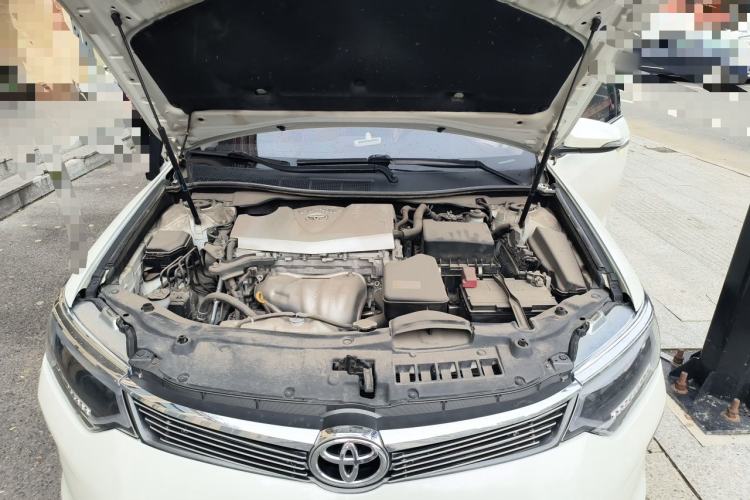 Used Toyota Camry 2015 2.0G Premier Edition Engine Bay