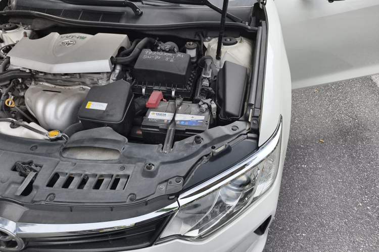 Used Toyota Camry 2015 2.0G Premier Edition Engine Bay Left