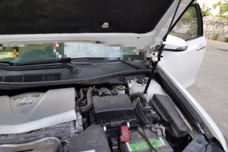 Used Toyota Camry 2015 2.0G Premier Edition Engine Bay Left