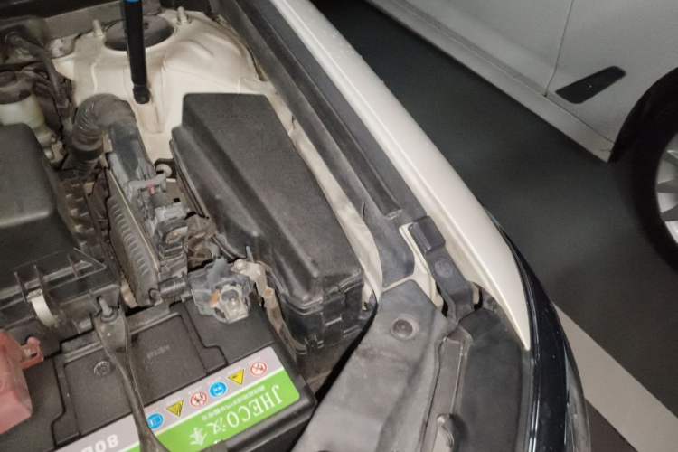 Used Toyota Camry 2015 2.0G Premier Edition Engine Bay Left
