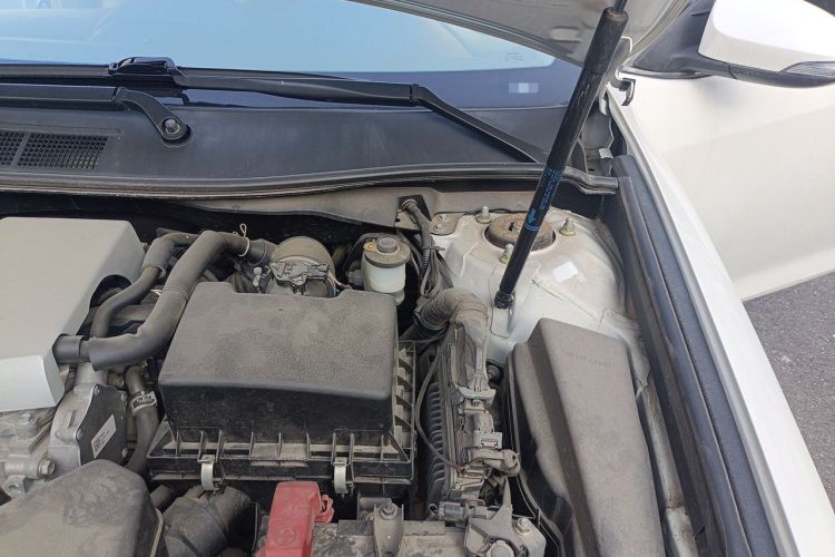 Used Toyota Camry 2015 2.0G Premier Edition Engine Bay Left