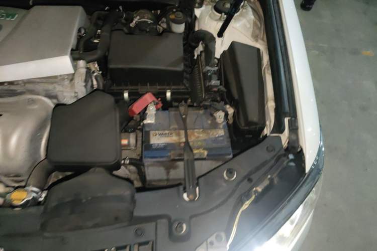 Used Toyota Camry 2015 2.0G Premier Edition Engine Bay Left
