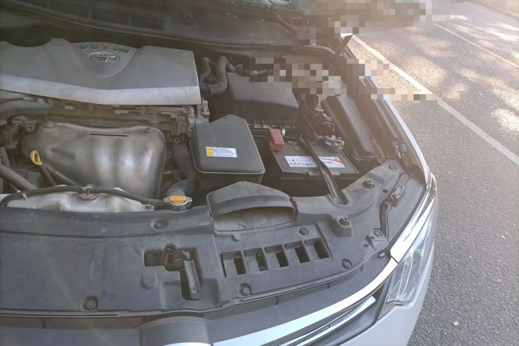 Used Toyota Camry 2015 2.0G Premier Edition Engine Bay Left