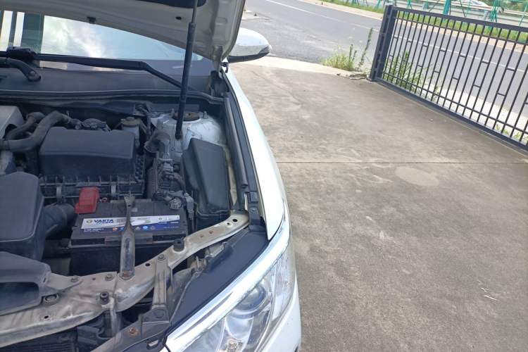 Used Toyota Camry 2015 2.0G Premier Edition Engine Bay Left