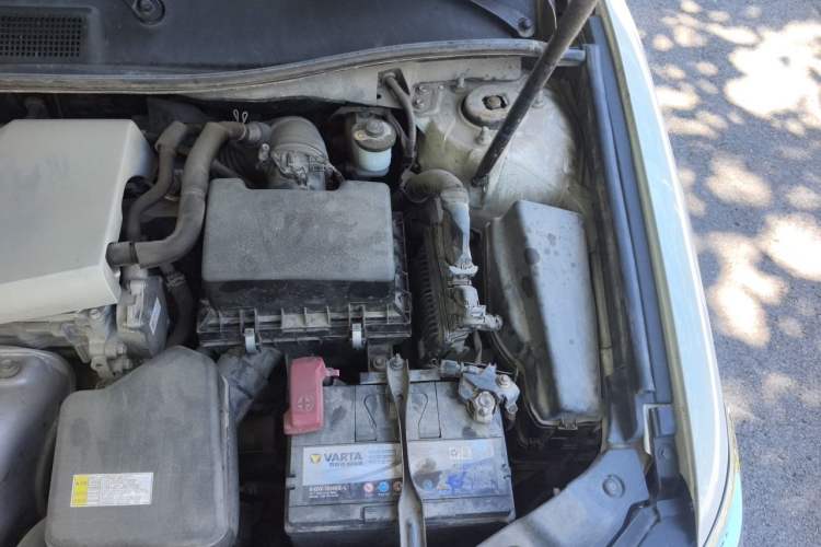 Used Toyota Camry 2015 2.0E Elite Edition Engine Bay Left