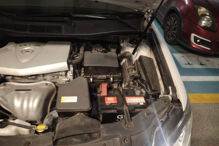 Used Toyota Camry 2015 2.0G Premier Edition Engine Bay Left