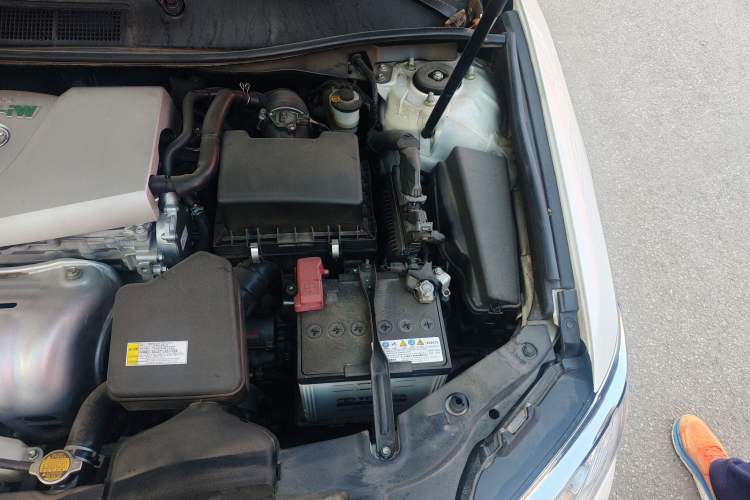 Used Toyota Camry 2015 2.0G Premier Edition Engine Bay Left