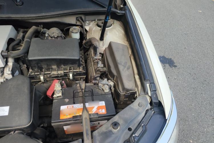 Used Toyota Camry 2015 2.0G Premier Edition Engine Bay Left