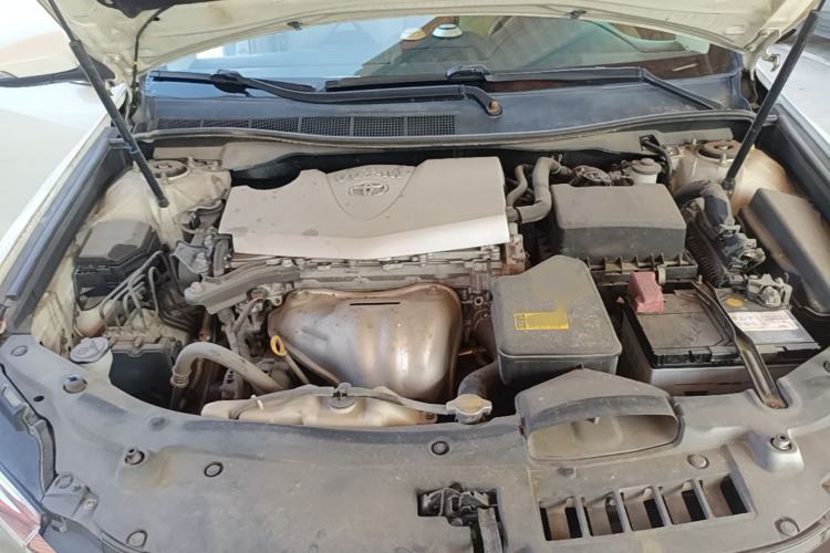Used Toyota Camry 2015 2.0E Elite Edition Engine Bay