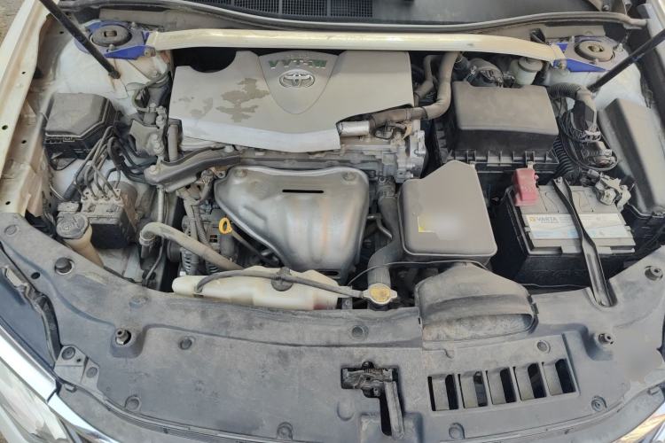 Used Toyota Camry 2015 2.0G Premier Edition Engine Bay