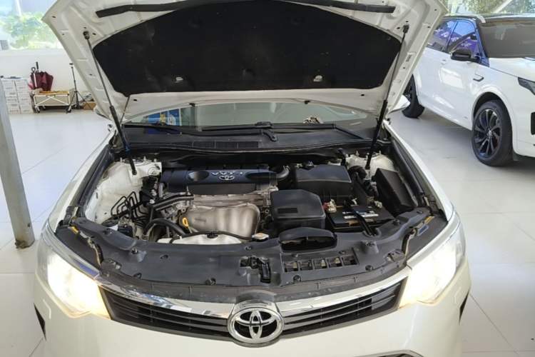 Used Toyota Camry 2015 2.5G Luxury Navigation Edition Engine Bay