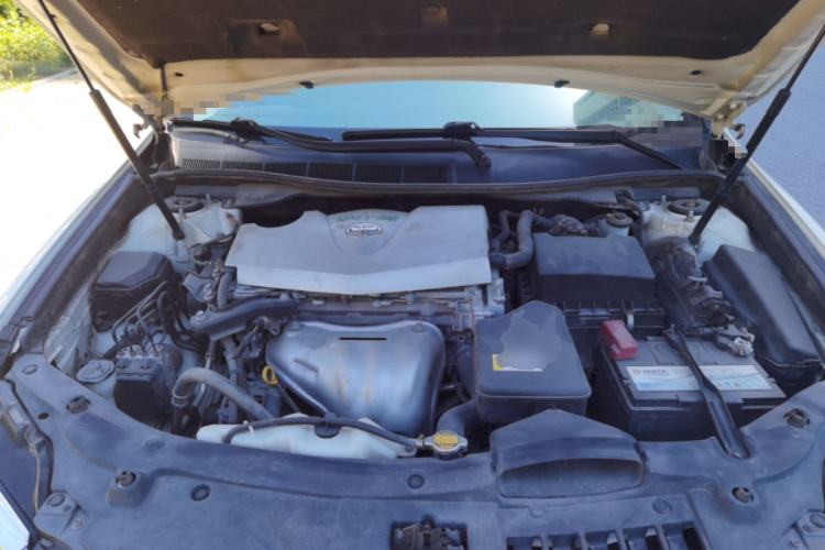 Used Toyota Camry 2015 2.0G Premier Edition Engine Bay