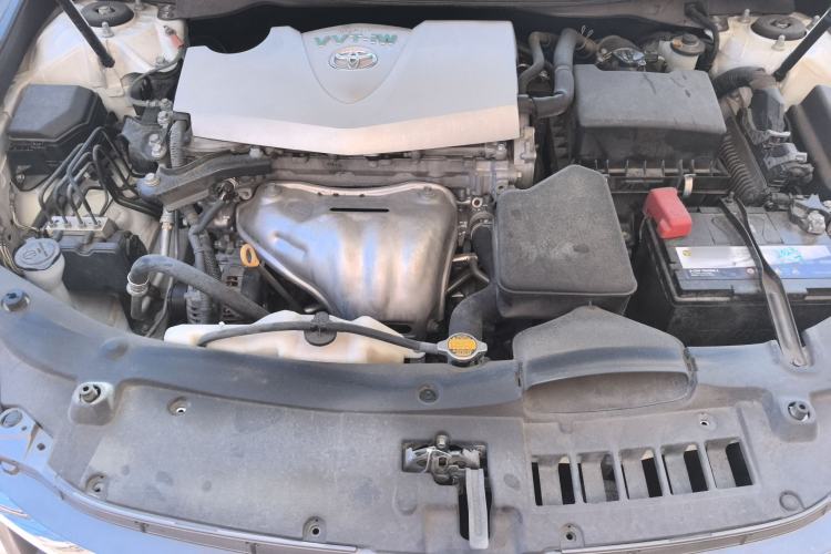 Used Toyota Camry 2015 2.0E Elite Edition Engine Bay