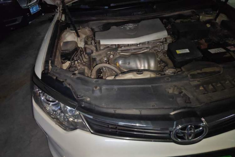 Used Toyota Camry 2015 2.0G Premier Edition Engine Bay Right