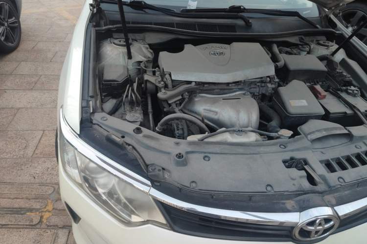 Used Toyota Camry 2015 2.0G Premier Edition Engine Bay Right