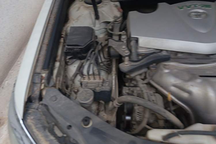 Used Toyota Camry 2015 2.0E Elite Edition Engine Bay Right