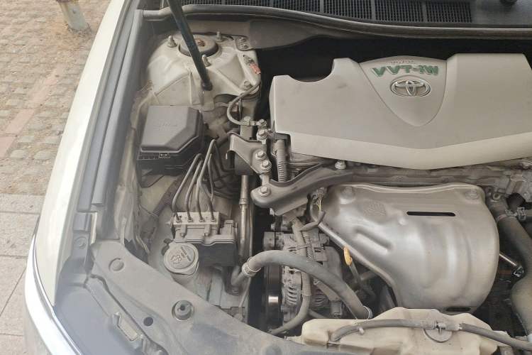 Used Toyota Camry 2015 2.0E Elite Edition Engine Bay Right