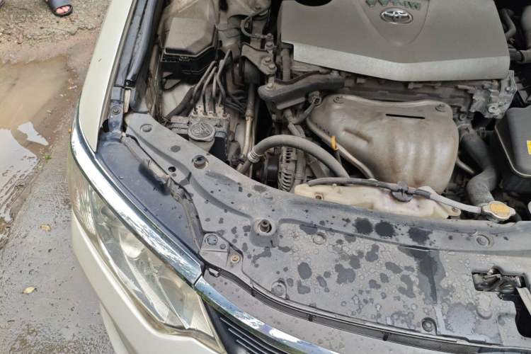 Used Toyota Camry 2015 2.0G Premier Edition Engine Bay Right