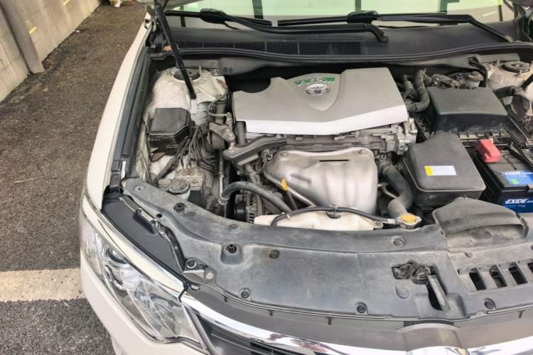 Used Toyota Camry 2015 2.0G Premier Edition Engine Bay Right