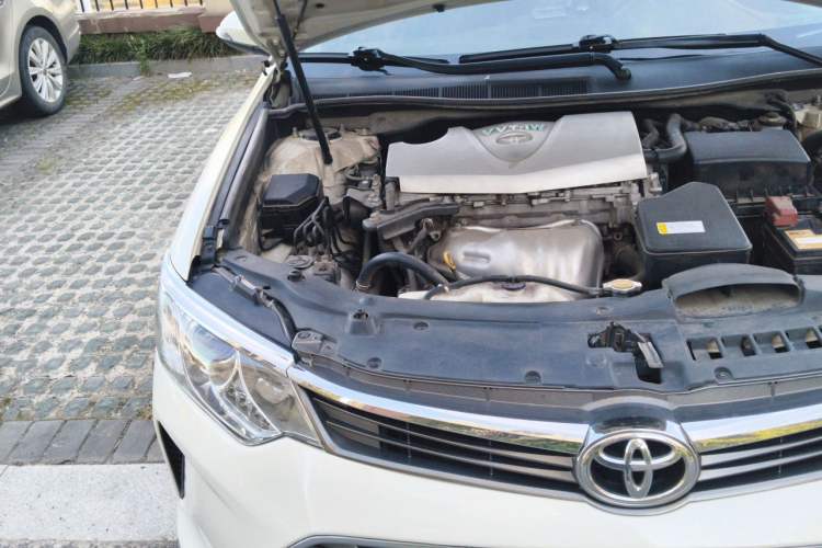 Used Toyota Camry 2015 2.0G Premier Edition Engine Bay Right