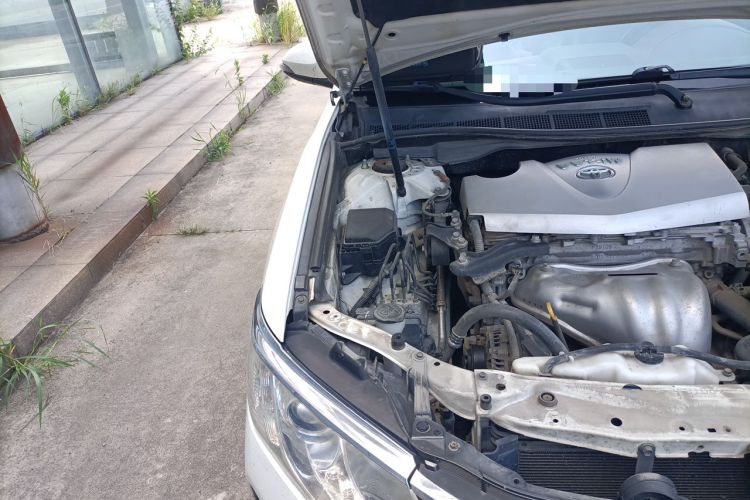 Used Toyota Camry 2015 2.0G Premier Edition Engine Bay Right